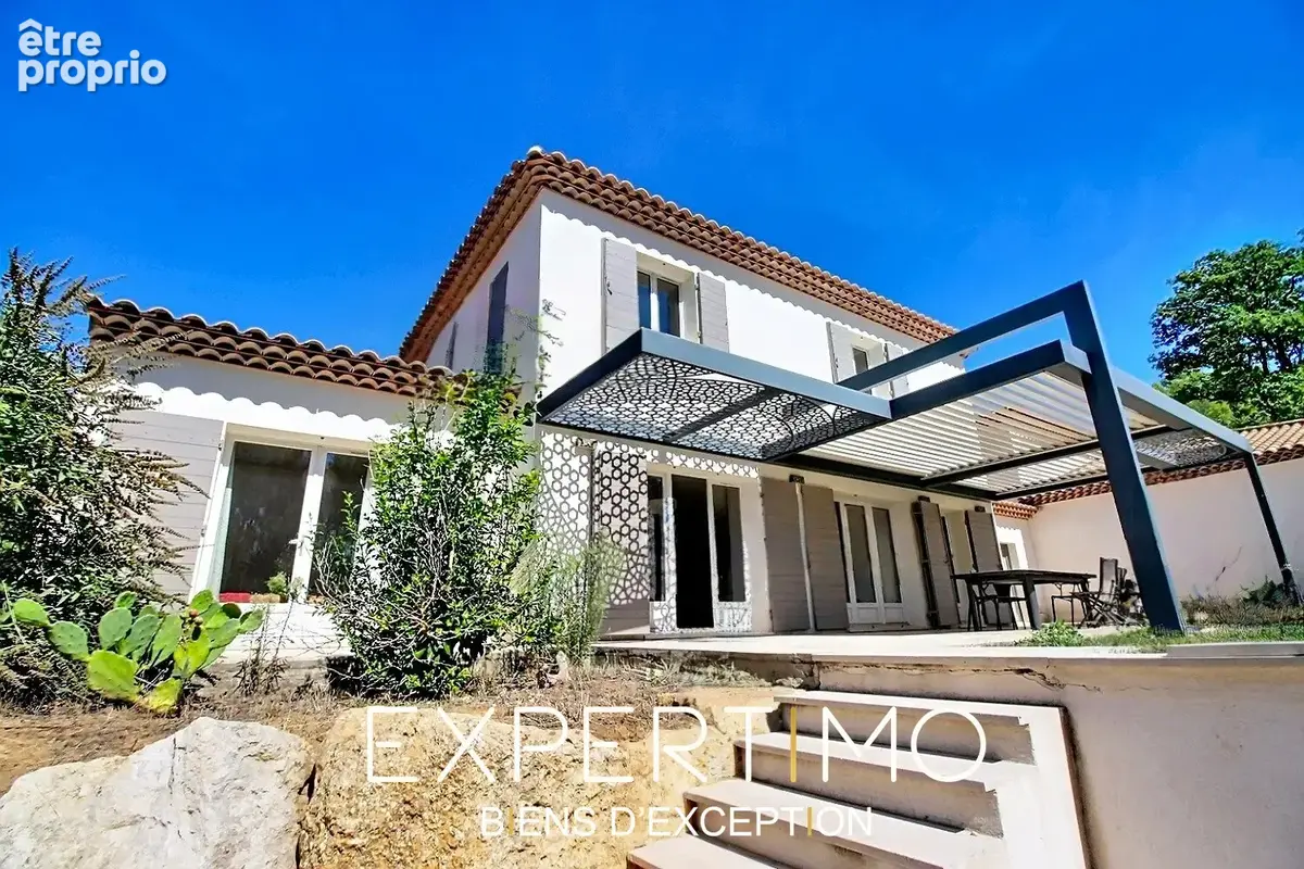FUVEAU   Villa contemporaine  4 chambres  Suite parentale de plain-pied  Piscine 5 x 11 m  Terrain plat 2 - photo 3
