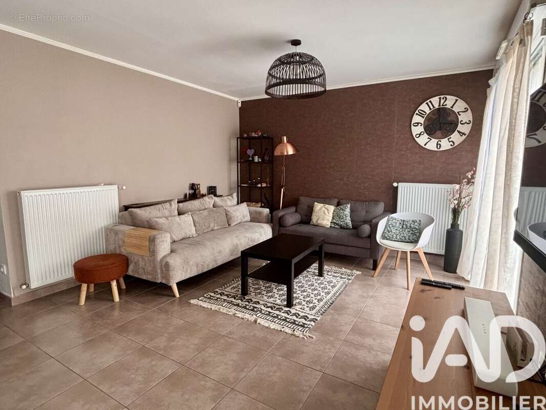 Photo 2 - Maison à PRINGY