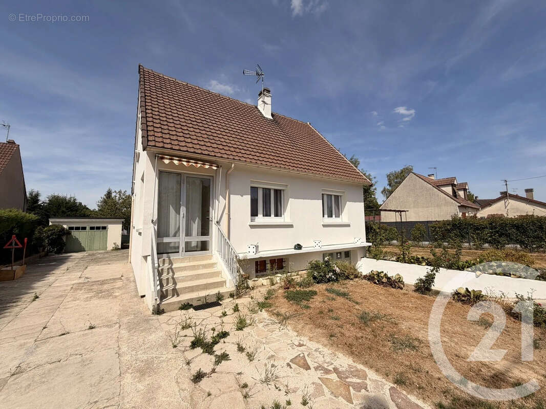 Maison 77 m² à Nangis  - photo 13