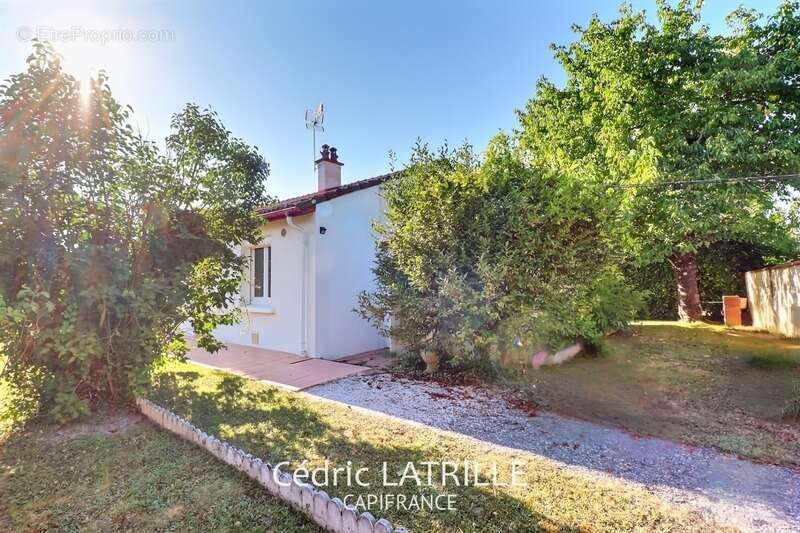 Maison à vendre 4 pièces AUREILHAN (65) - photo 2