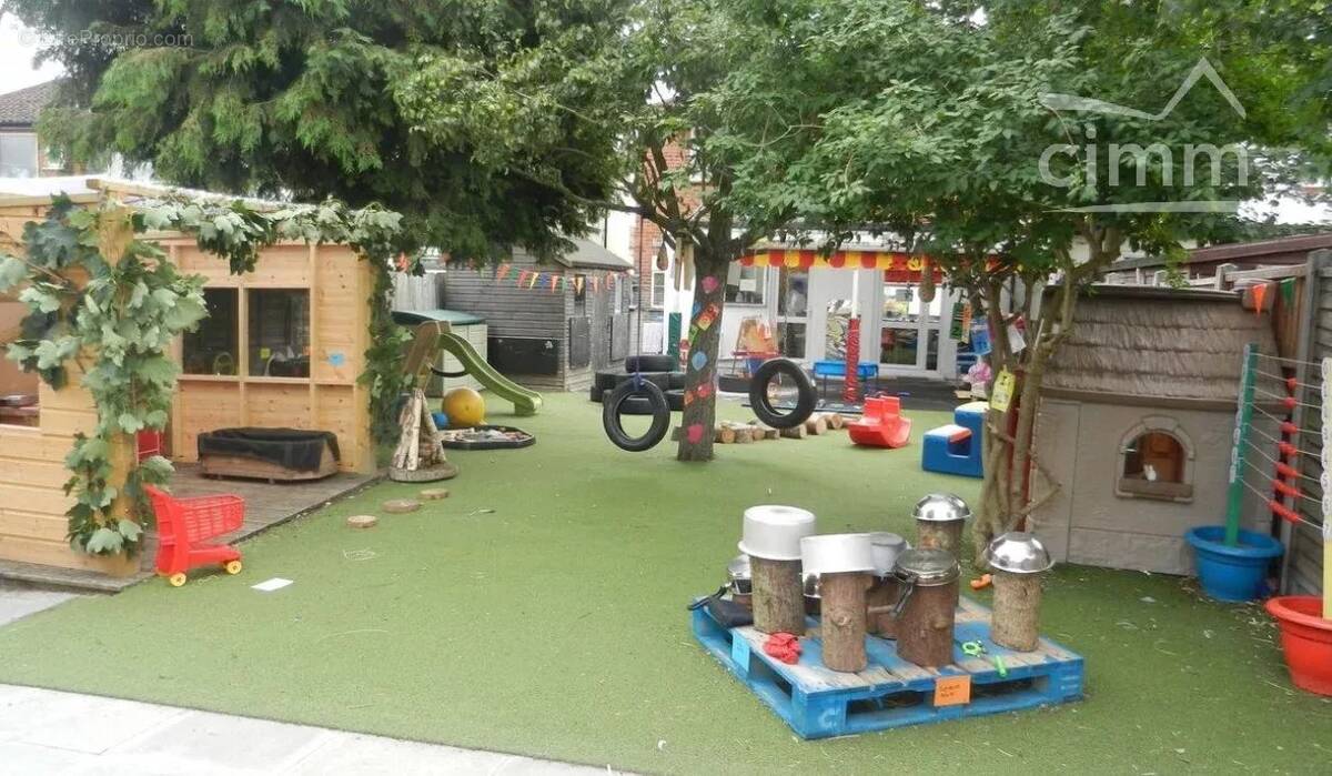 Commerce à SAINT-FONS