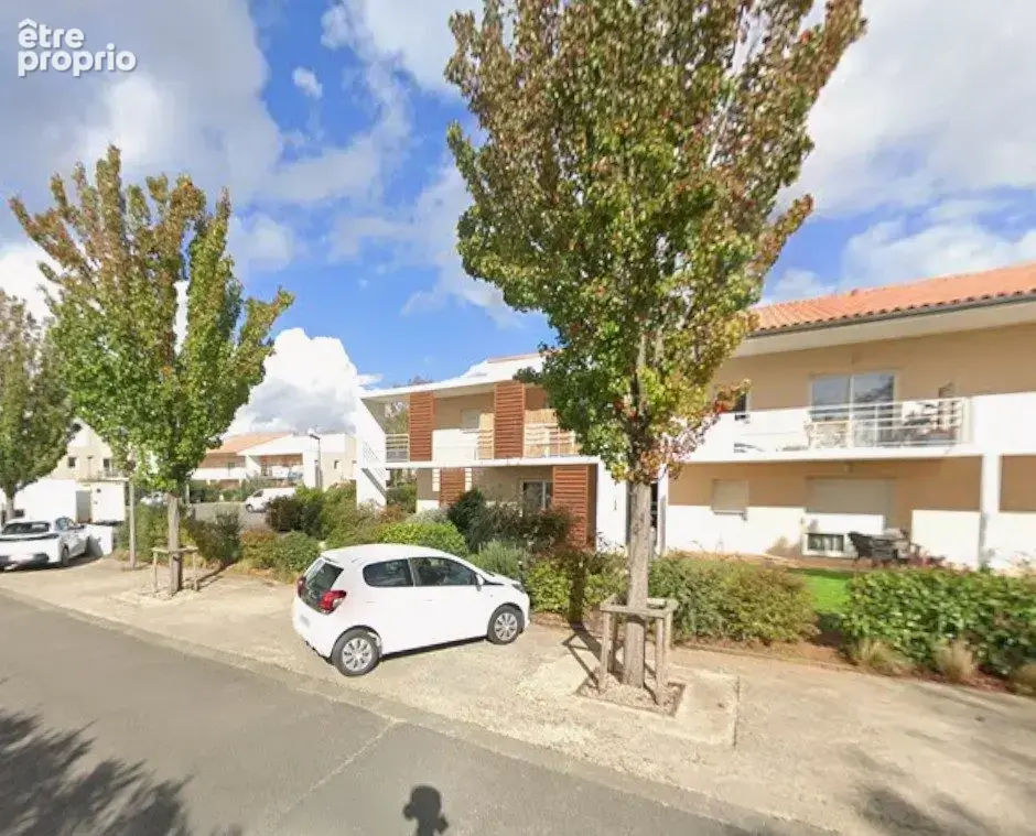 Appartement 3 pièces 63 m² à vendre à Niort (79000) - photo 2