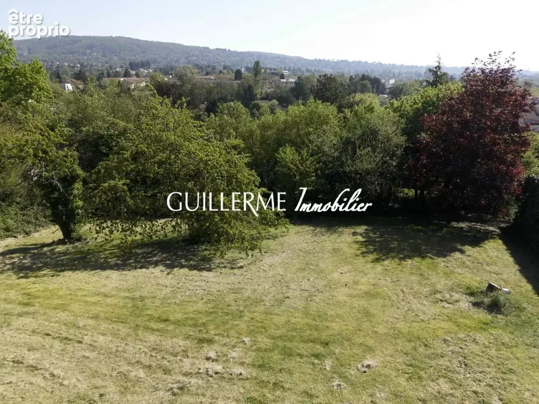 Terrain constructible de 1 413 m² – Libre constructeur - photo 6