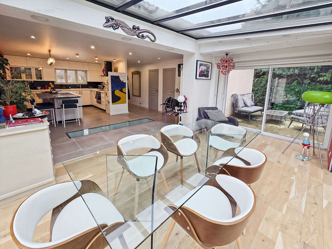 Maison à VELIZY-VILLACOUBLAY