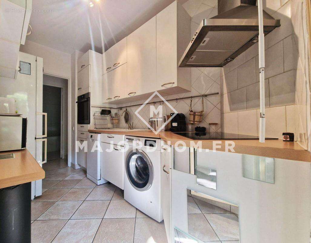 Appartement à MARSEILLE-8E