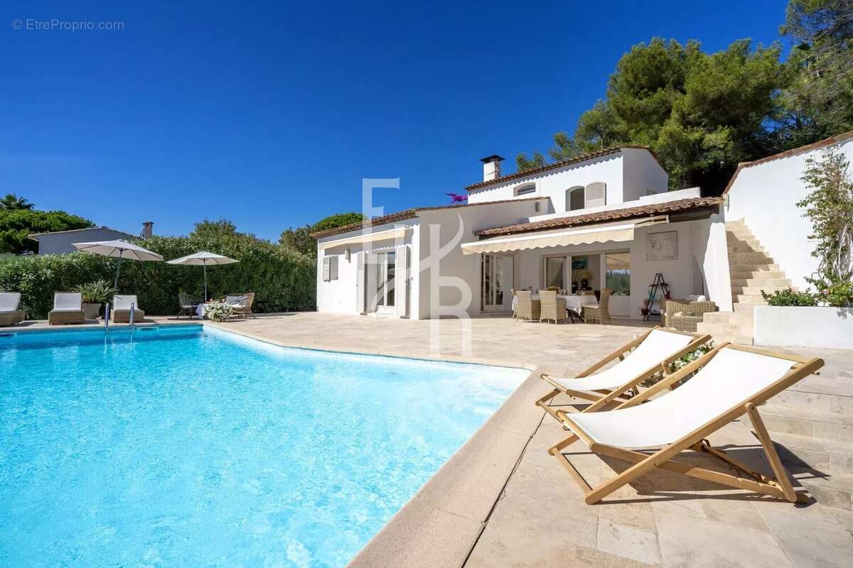 Achat / Vente villa Mougins vue village - photo 5