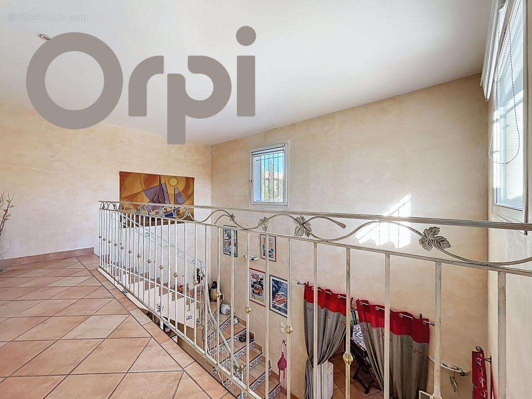 Maison à LES ISSAMBRES