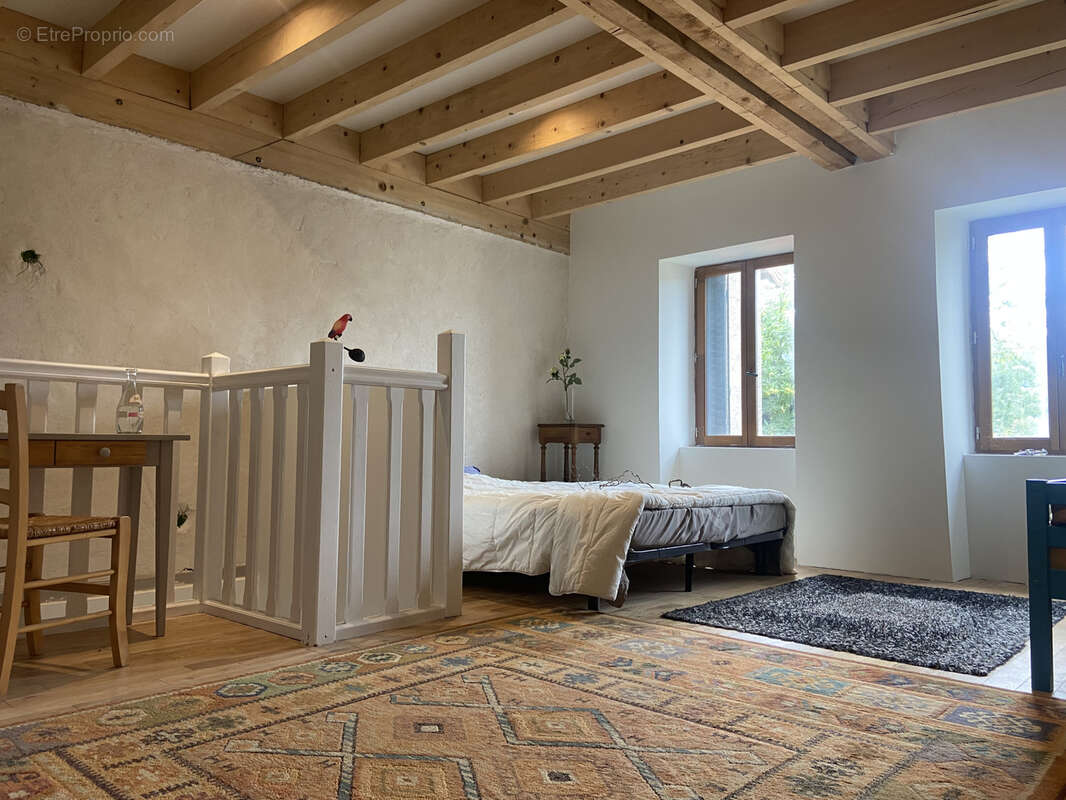 Maison à ARFEUILLES