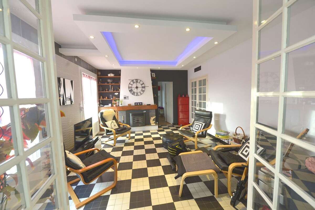 Maison 80 m² à Semussac  - photo 4