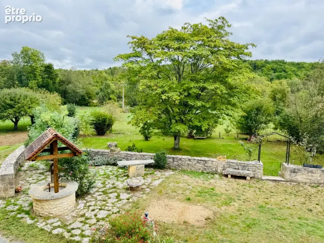 Charmante bâtisse 1716 de 186 m² avec séjour de 80 m² - photo 2
