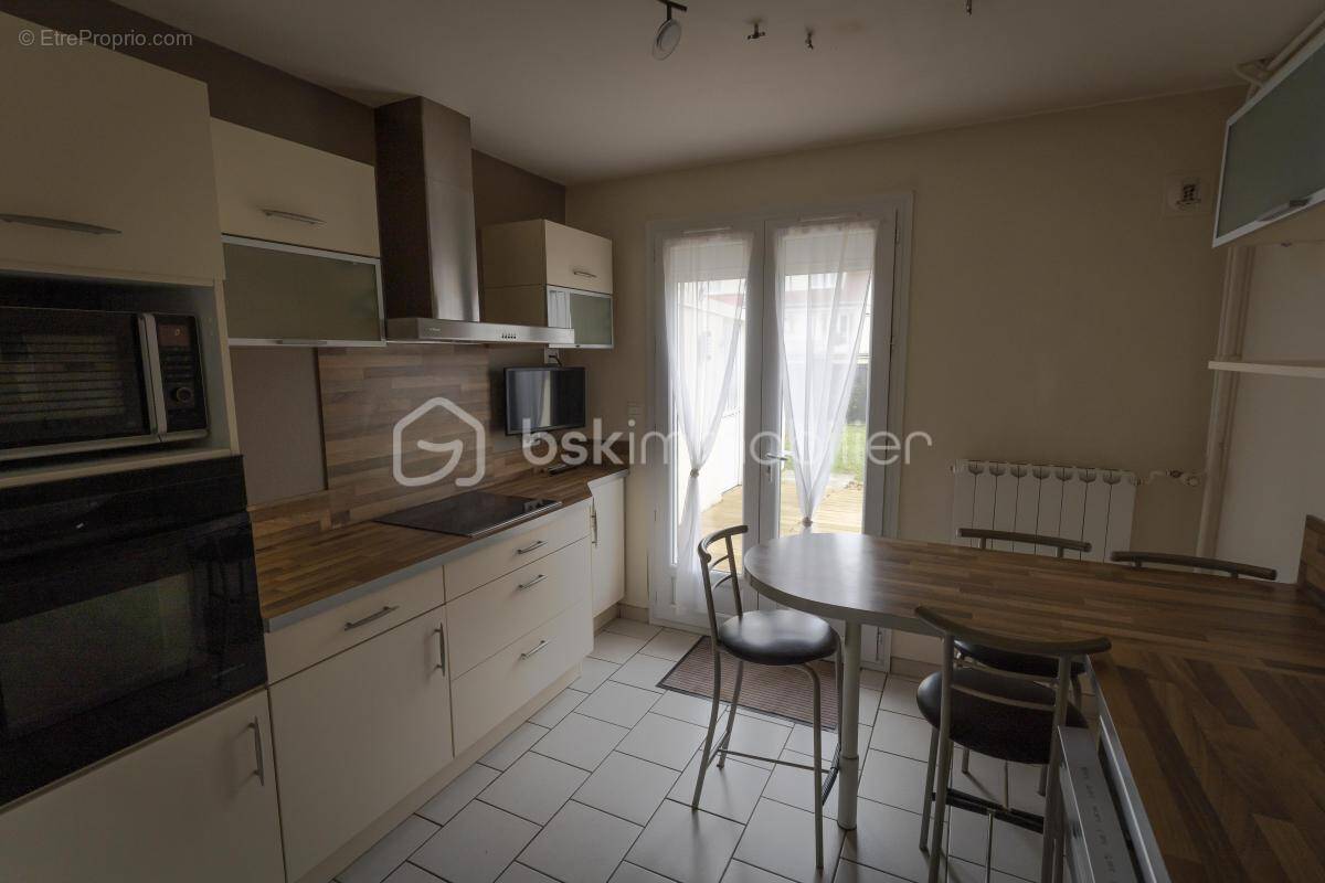 Maison à PONT-DU-CHATEAU