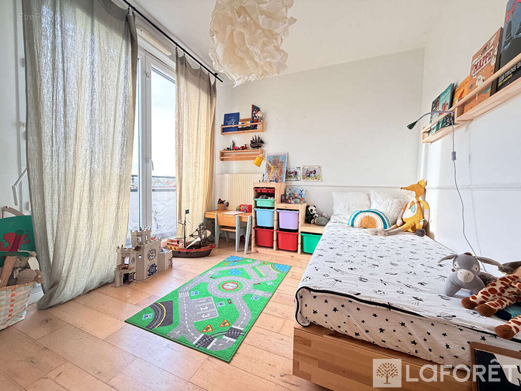 Appartement à GENNEVILLIERS