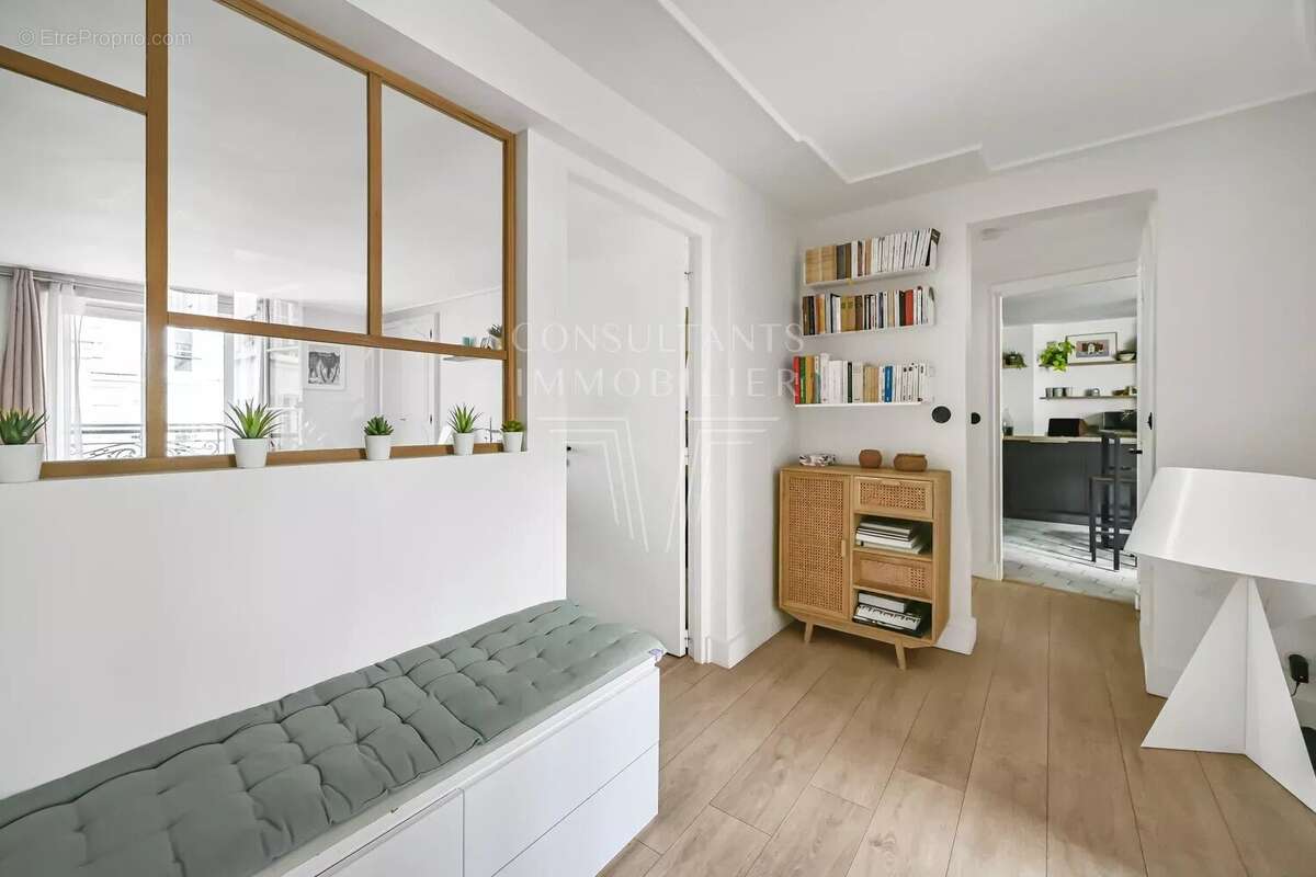 Appartement à PARIS-7E