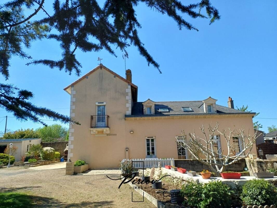 Maison à DOUE-LA-FONTAINE