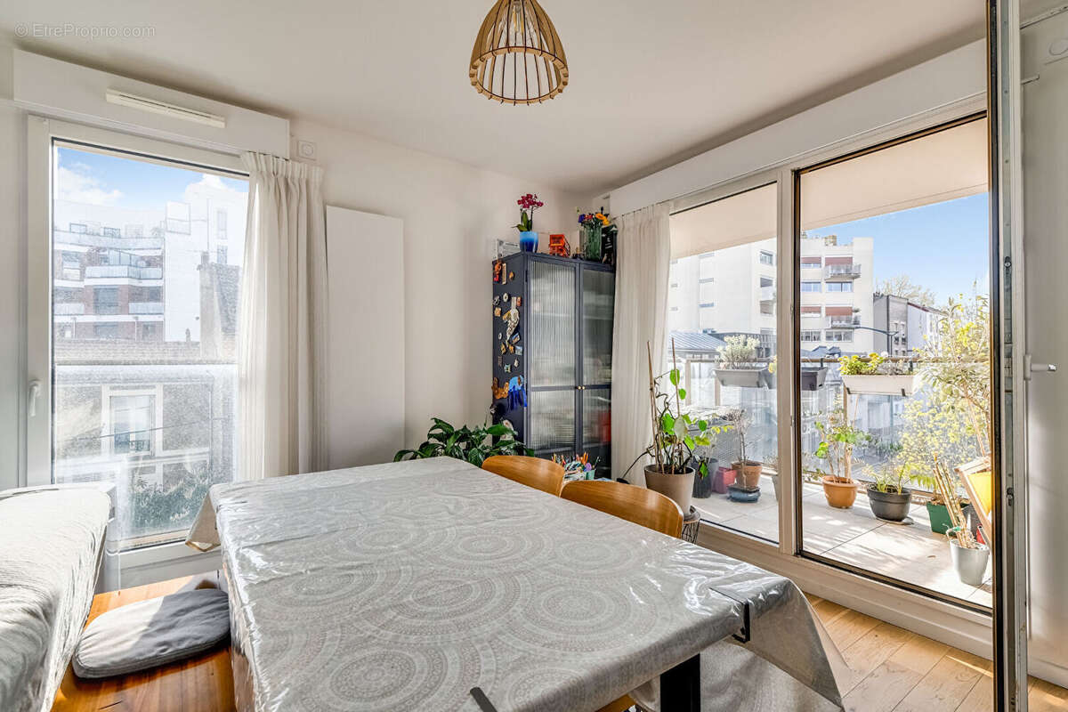 Appartement à CLICHY