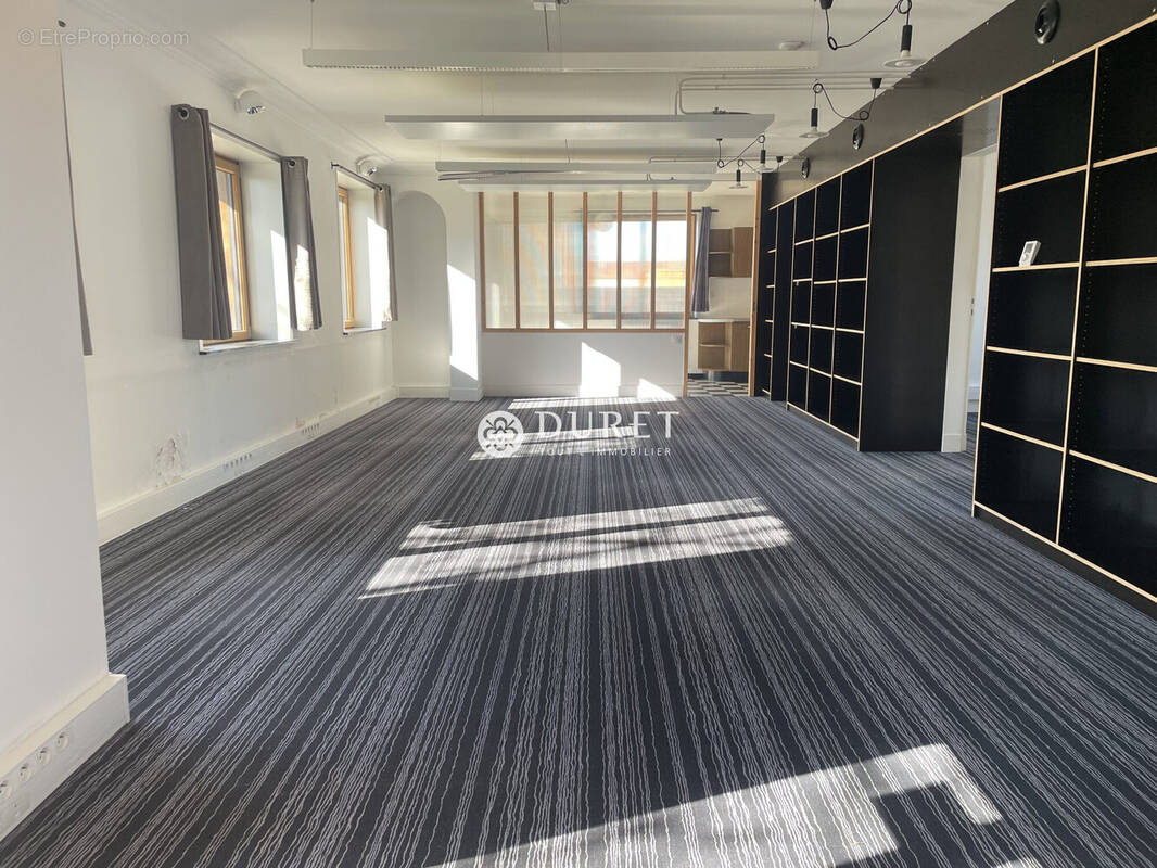 Commerce à LA BRUFFIERE