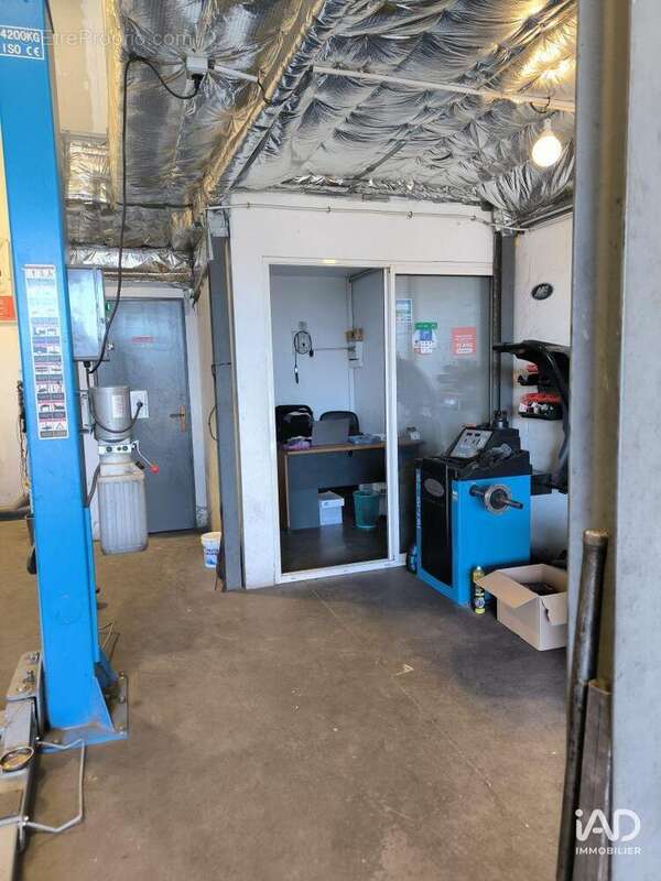 Photo 6 - Commerce à SORGUES