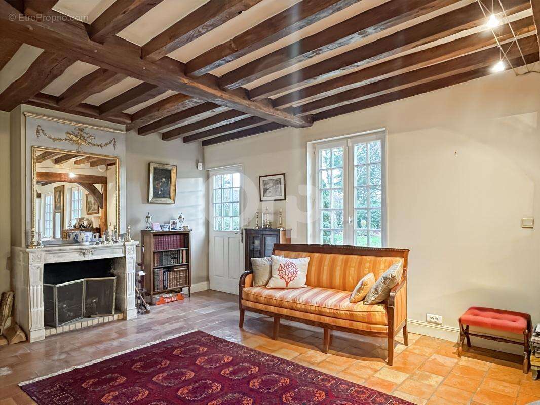 Maison à SACQUENVILLE