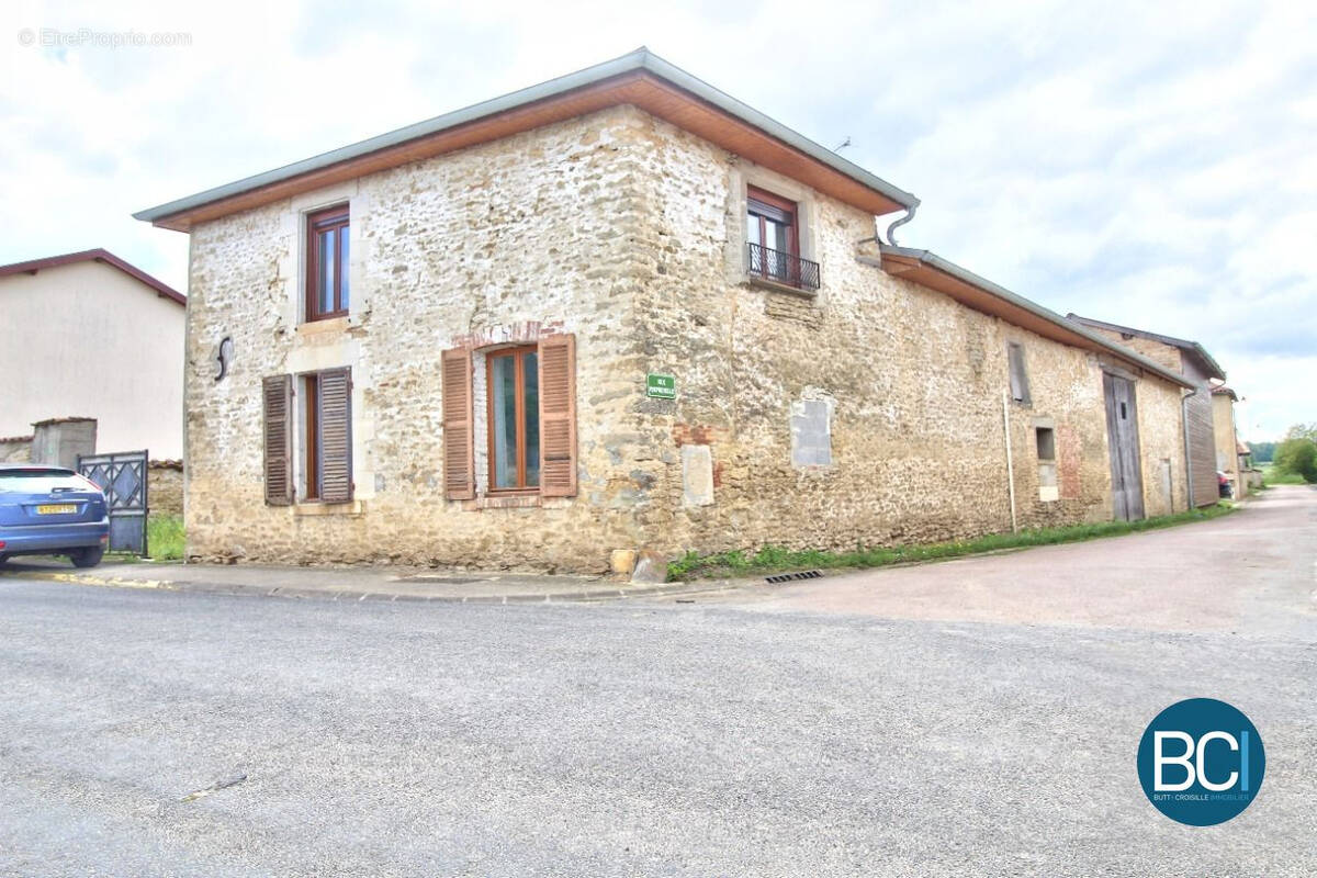 Maison à TREMILLY