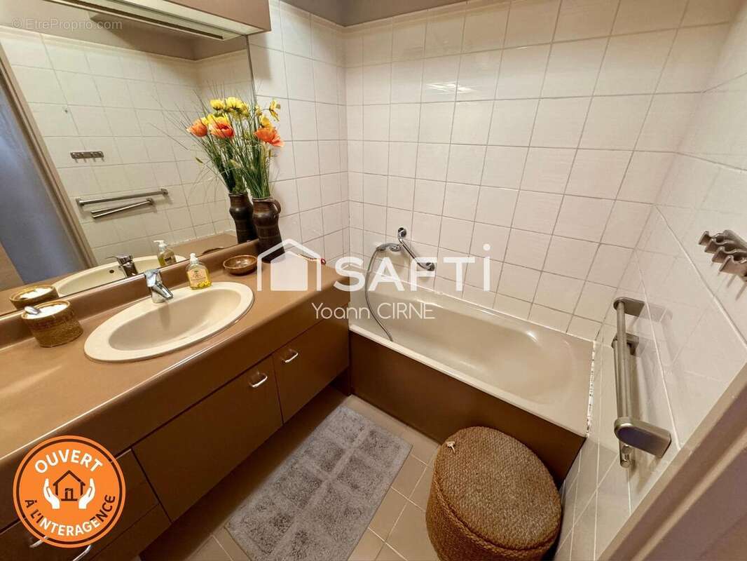 Photo 9 - Appartement à MARSEILLE-8E