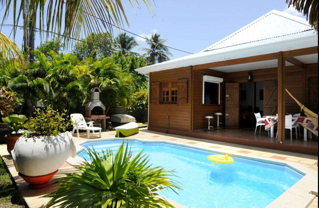 Maison à LE MOULE