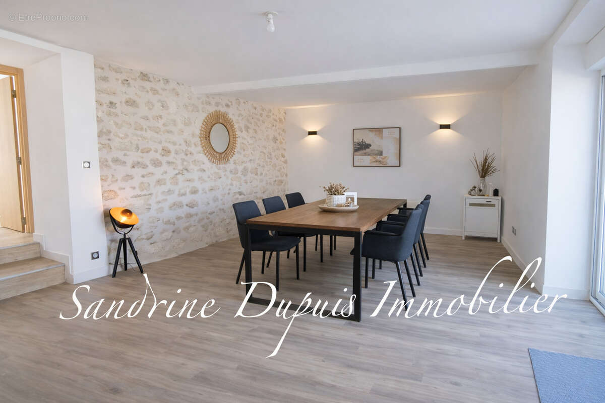 Maison à MESNAC