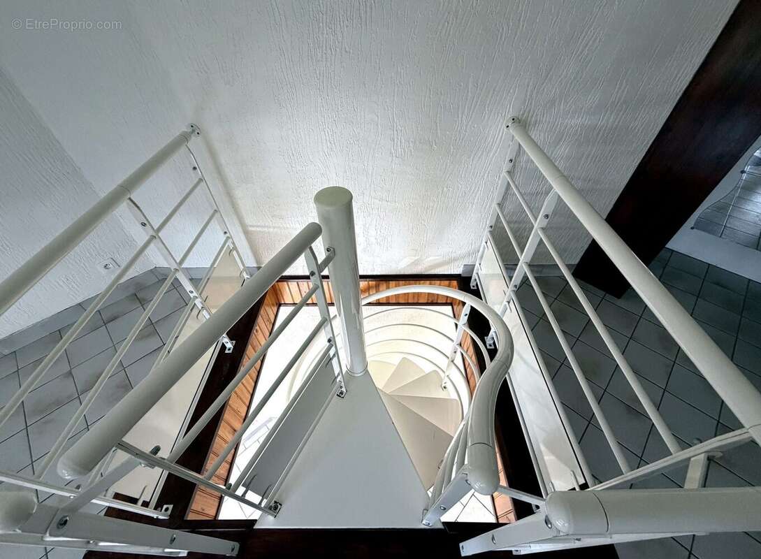 Appartement 45 m² à Mezy-Sur-Seine  - photo 5