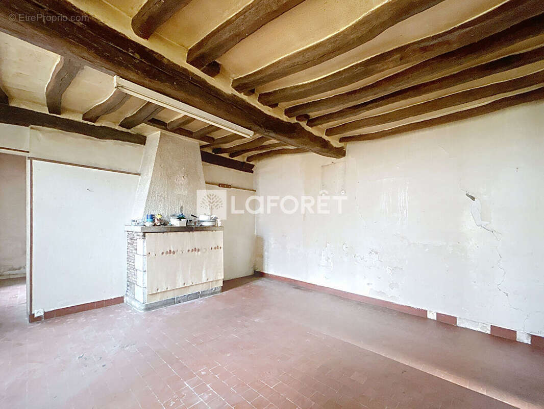 Maison à MEZIERES-EN-VEXIN