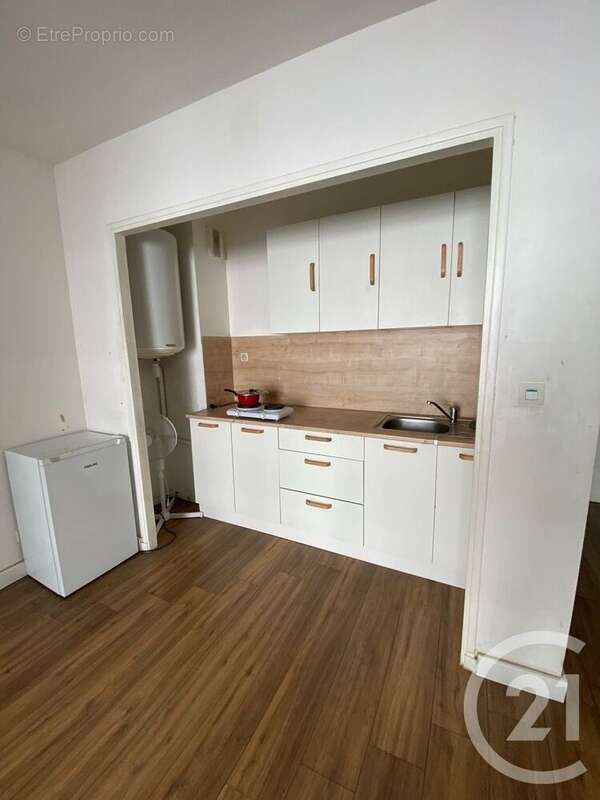 Appartement à MARSEILLE-4E