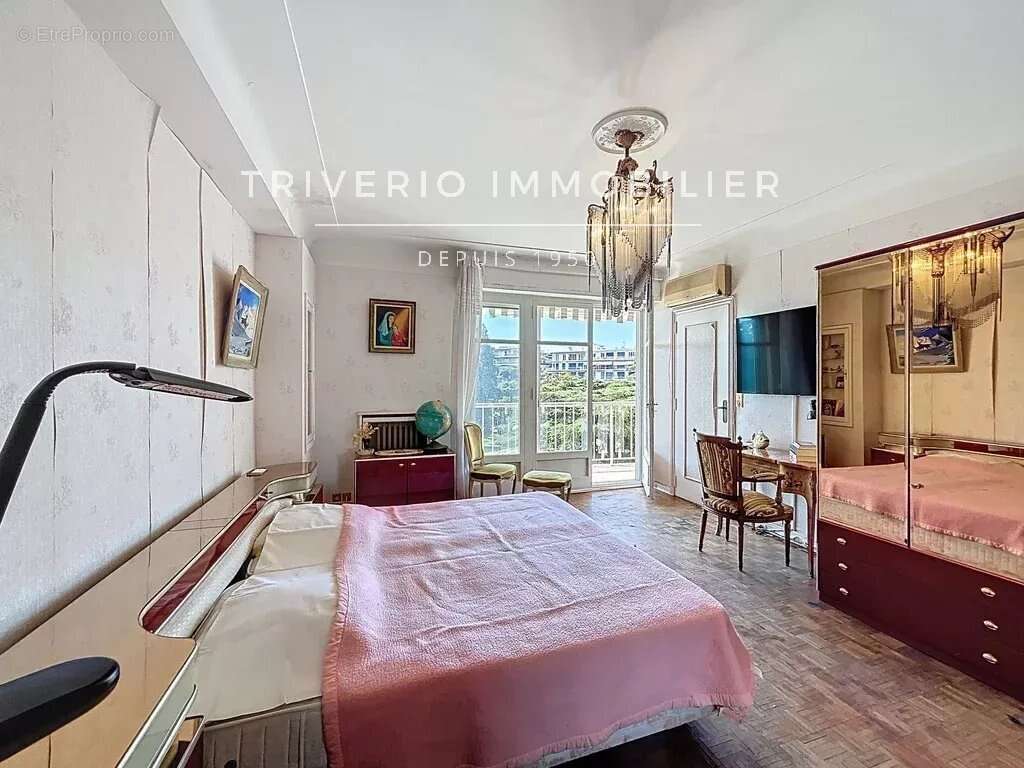 Appartement à LE CANNET