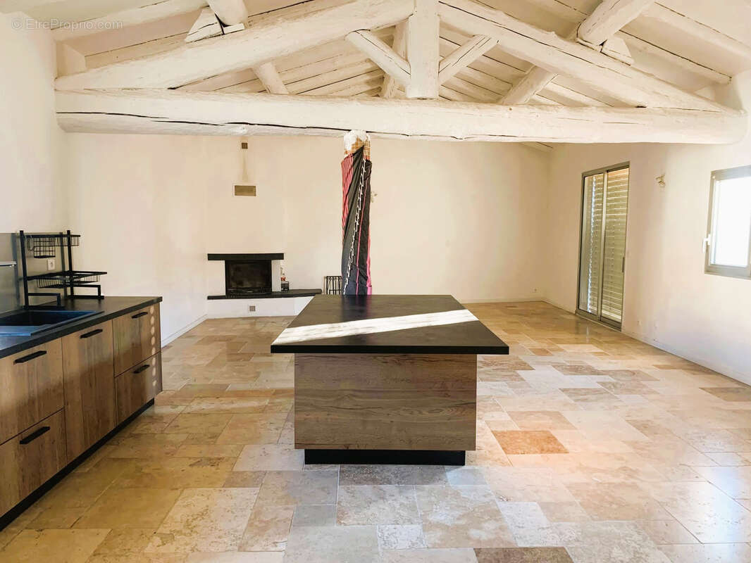 Maison à SAINT-GILLES