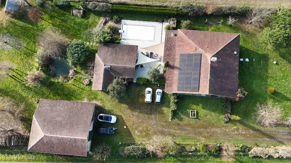 Maison à POYANNE
