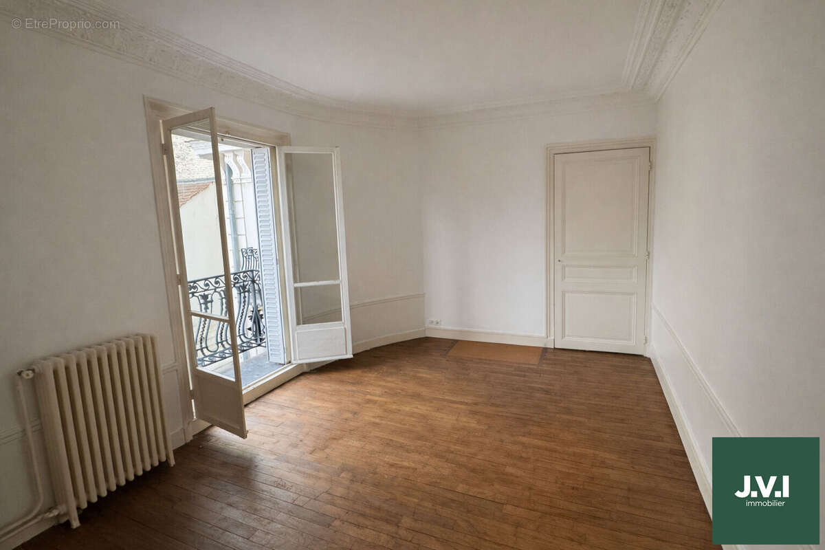 Appartement à ENGHIEN-LES-BAINS