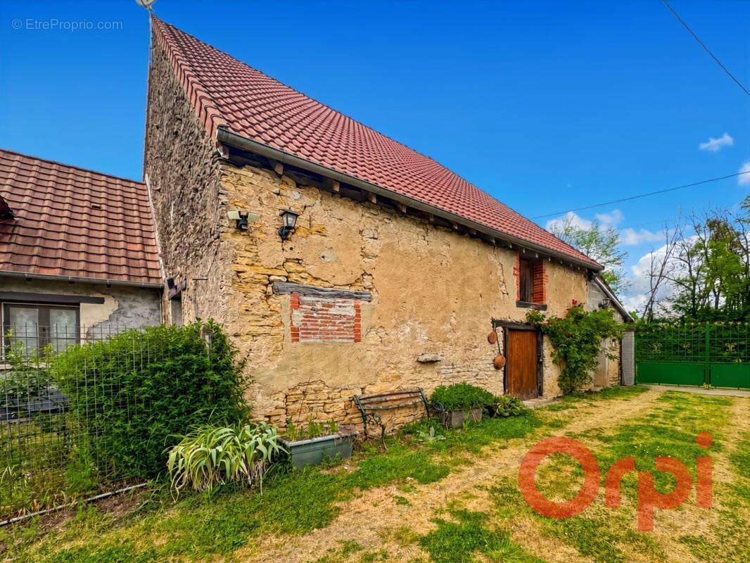 Maison à VERNAIS