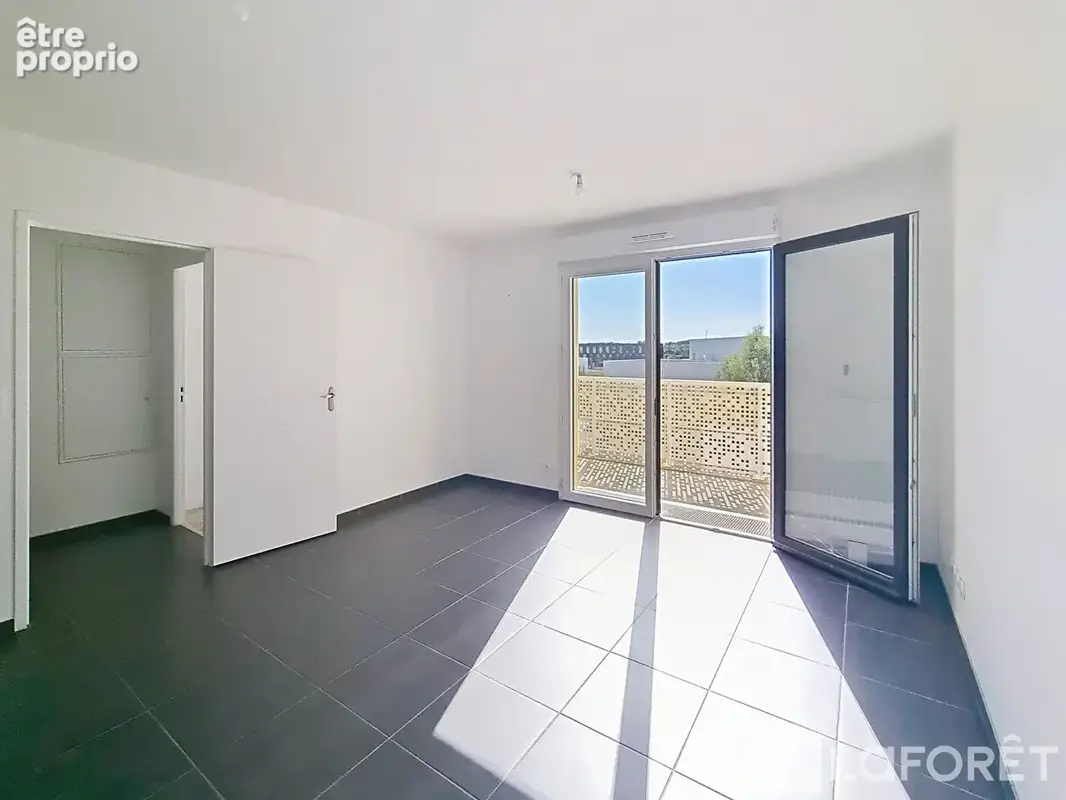 Appartement Epron 2 pièce(s) - Avec balcon et place de parking sécurisée - photo 9