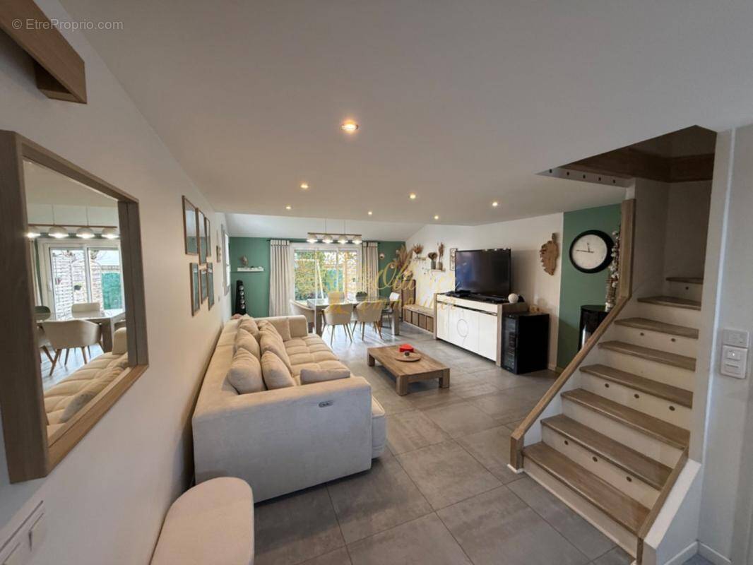 Maison à PONTAULT-COMBAULT