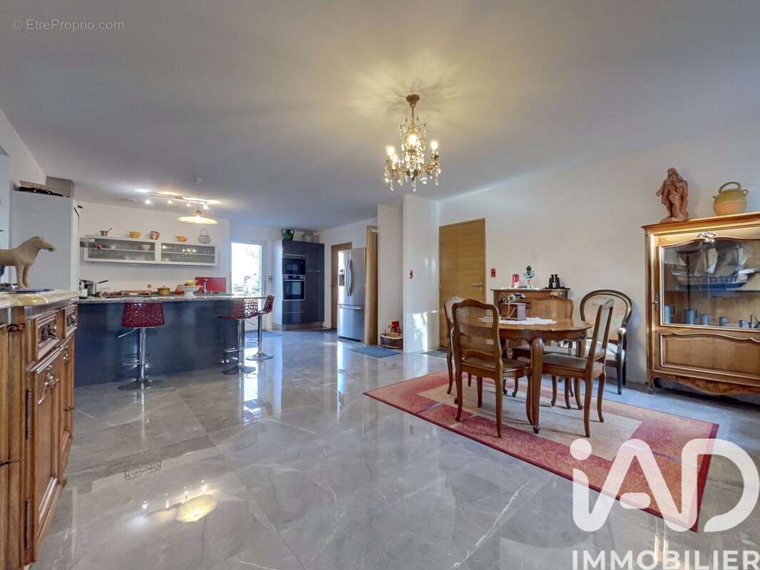 Photo 3 - Maison à SAINT-LEON