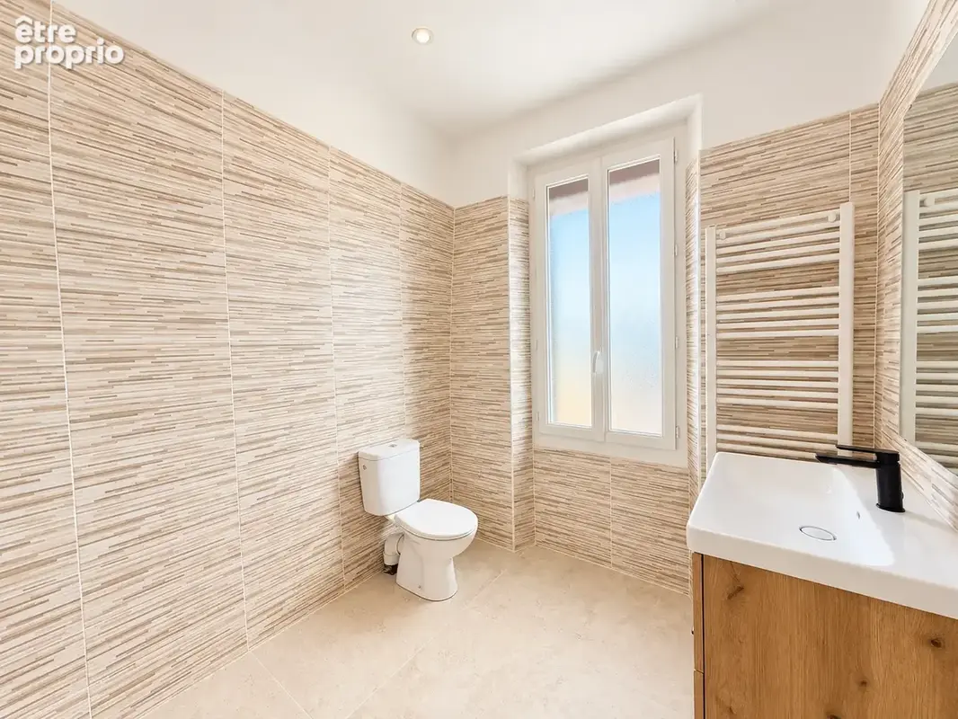 La garde - maison de 120 m2 entierement renovee - piscine - photo 9