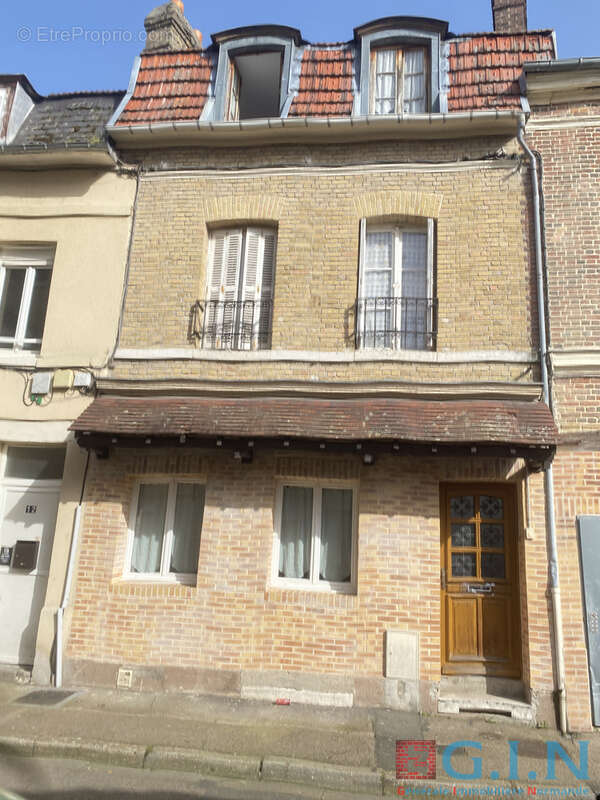 Maison à ELBEUF