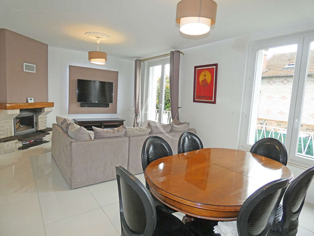 Maison à NEUILLY-SUR-MARNE