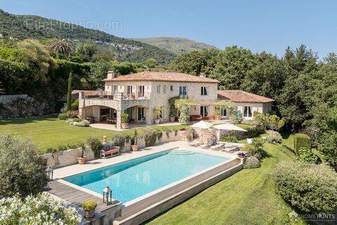 Maison à TOURRETTES-SUR-LOUP