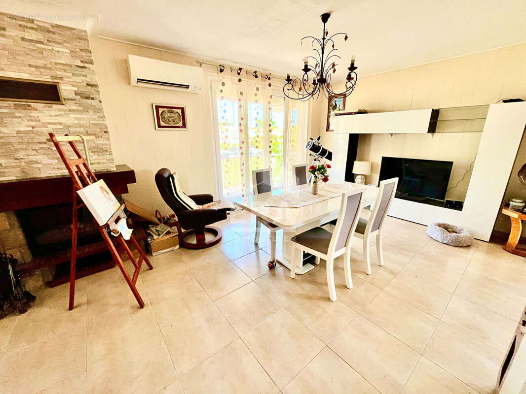 Maison à SAINT-CYPRIEN