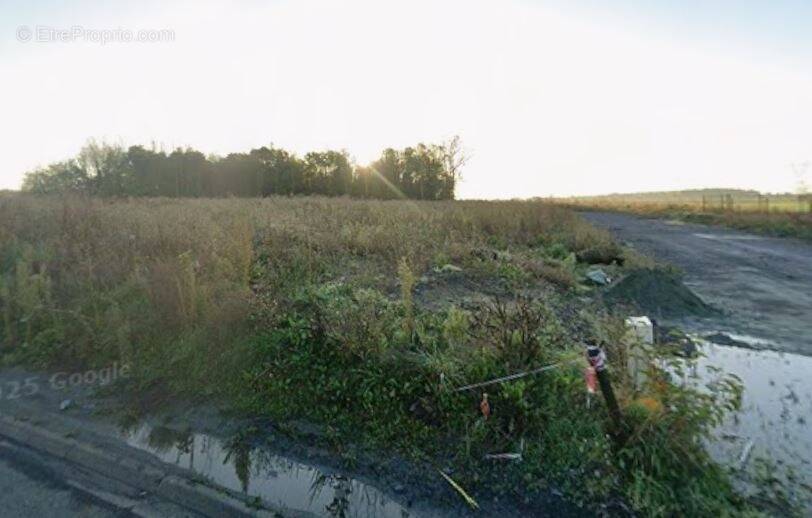 Terrain à BILLY-MONTIGNY