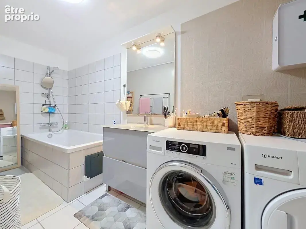 Appartement - 2 Chambres - Balcon - 2 Places de stationnement - Proche commodités - photo 15
