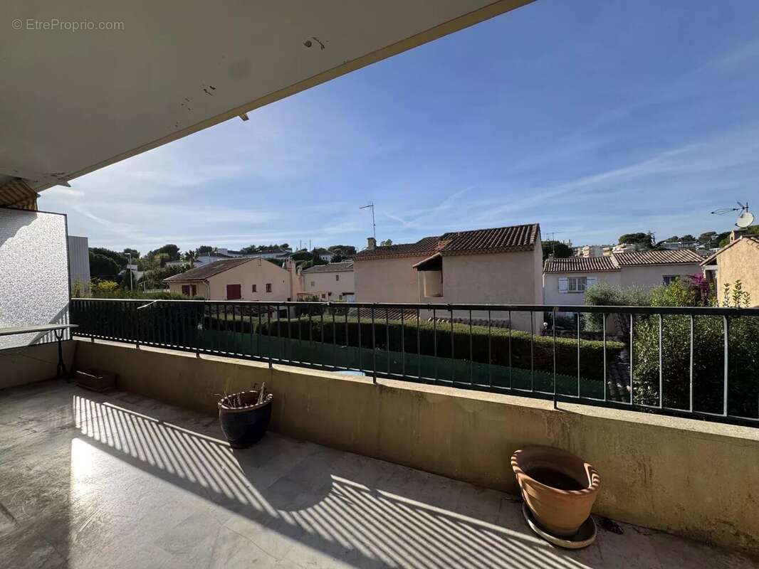 Appartement à LE CANNET