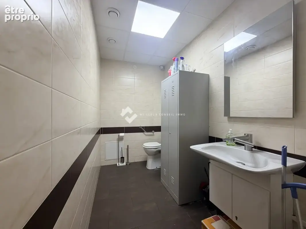 Commerce 73 m² à vendre à Paris-10e (75010) - photo 8