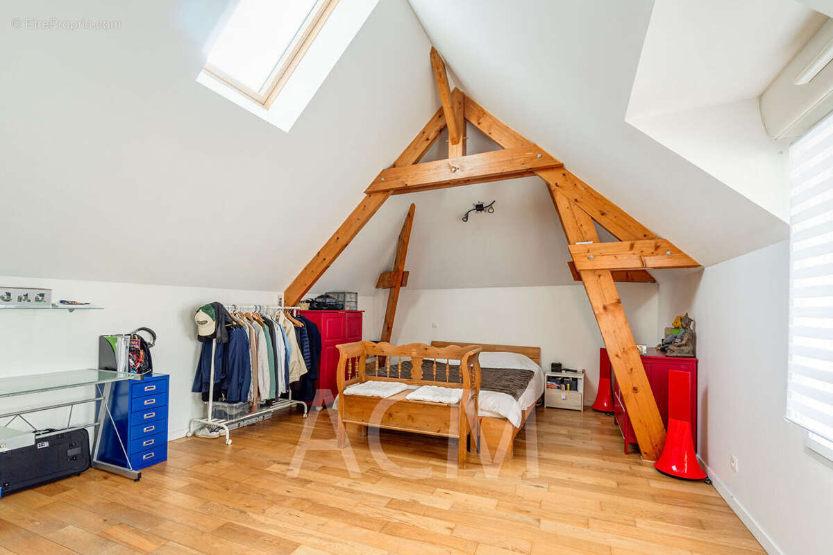 Appartement à MAISONS-LAFFITTE