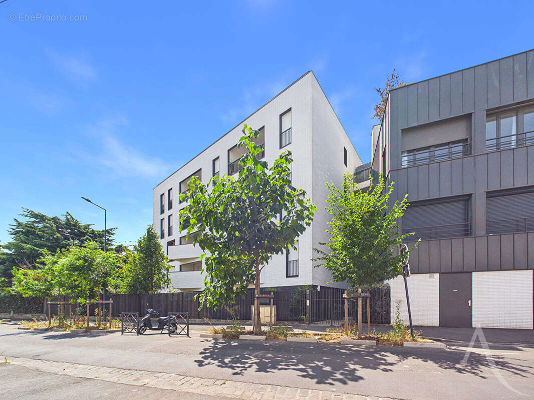 Montreuil - appart f2 42.21 m² - terrasse  7.70 m² - photo 17