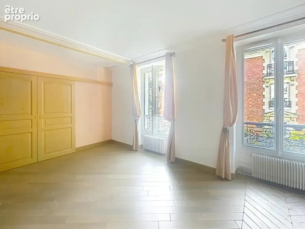 Appartement - Paris 17 Batignolles - 77m² - photo 2