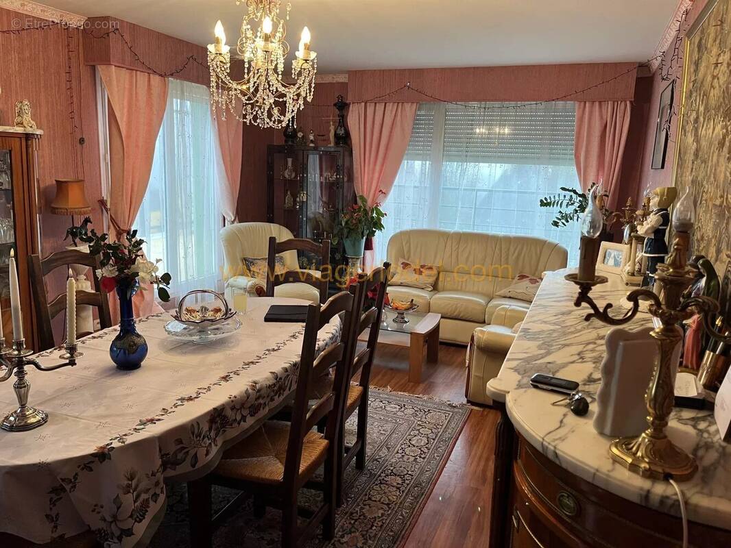 Appartement à SAINT-AVE